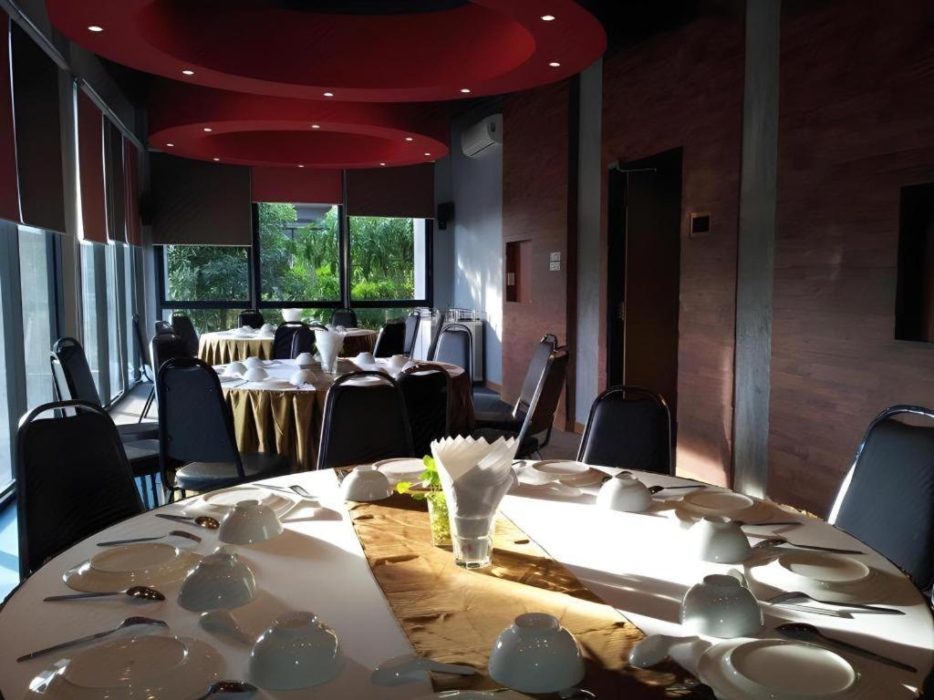 Klim Hotel Buriram Exterior photo