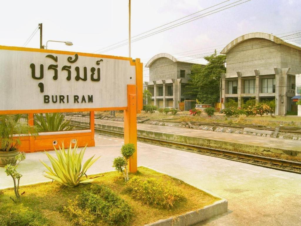 Klim Hotel Buriram Exterior photo