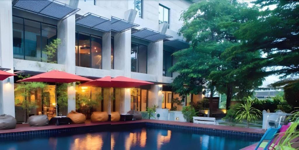 Klim Hotel Buriram Exterior photo